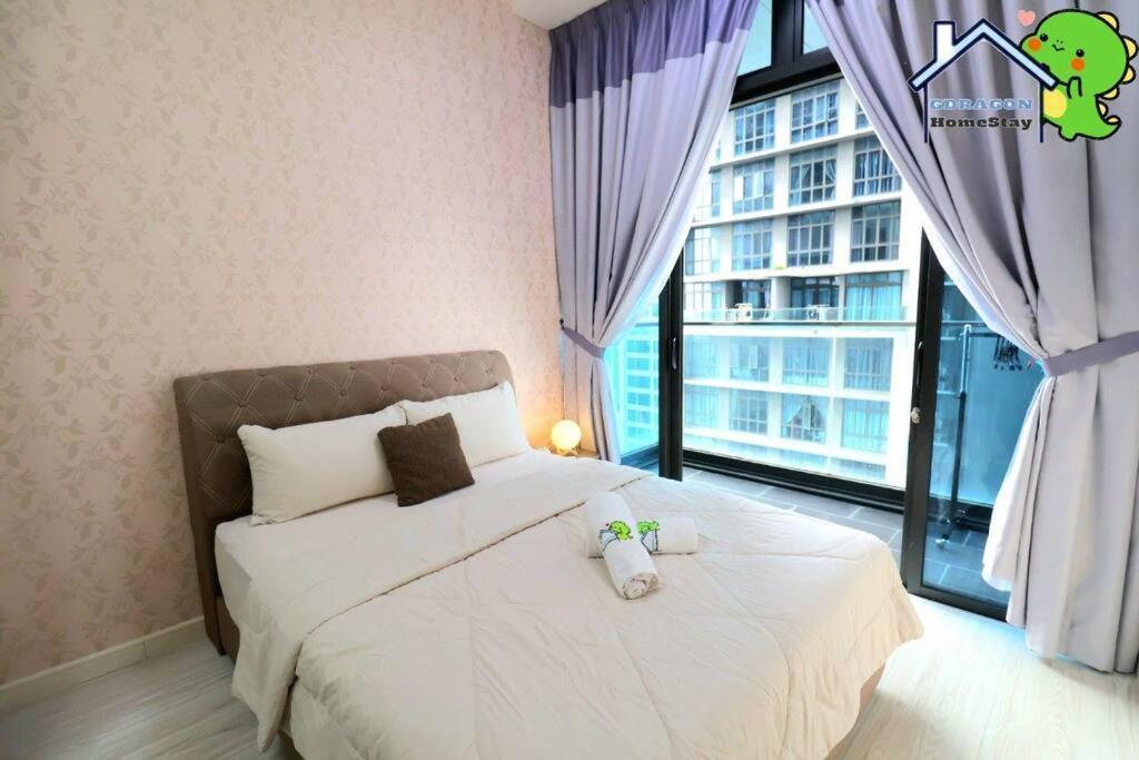 Setia Sky88 2br Balcony Pool View By Gdragon Pangsapuri